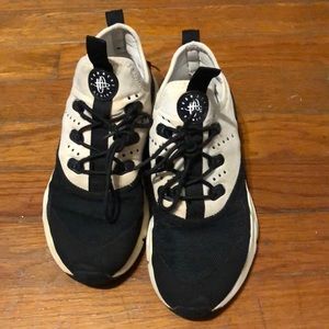 Well used boys Huaraches